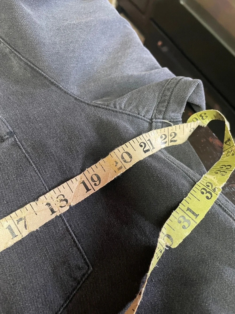 NWT Quince Women's
Distressed Denim Black Wash Shirt Dress FLAWED Size L. - Picture 7 of 10